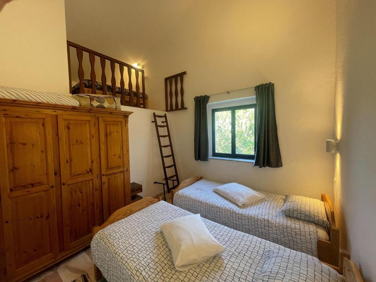 Inviting Holiday Home In Montemor O Novo With Pool Экстерьер фото
